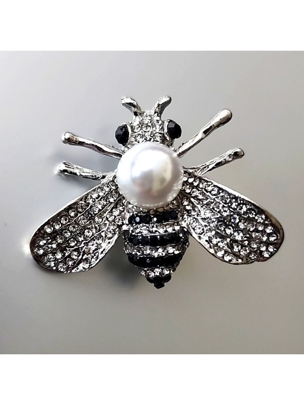 Bee Brooch Honey Pearl Honey Bee Brooch Simulated Diamonds Necklace Combo